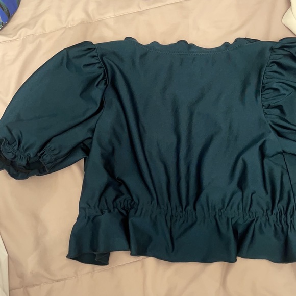 Emerald Blouse - Open in front with bow - Picture 5 of 5